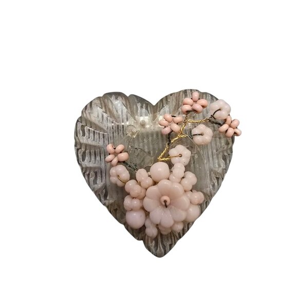 Antique Lucite Heart With Wired Glass Flowers Brooch (A8716) - Picture 1 of 4